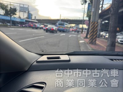 2013 Tiida 1.8 5D 跑十七萬