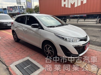 2022 Yaris 1.5經典跑五萬