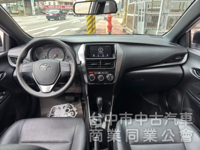 2022 Yaris 1.5經典跑五萬