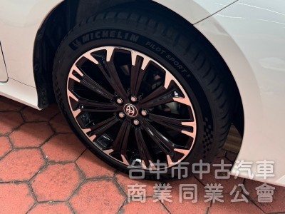 2020 GR Altis 油電 跑七萬