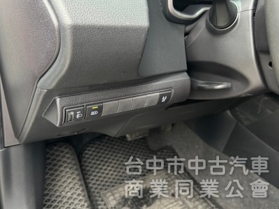 2020 GR Altis 油電 跑七萬