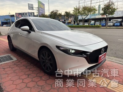 2022 Mazda3 最頂級 Bose音響