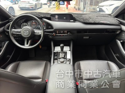 2022 Mazda3 最頂級 Bose音響