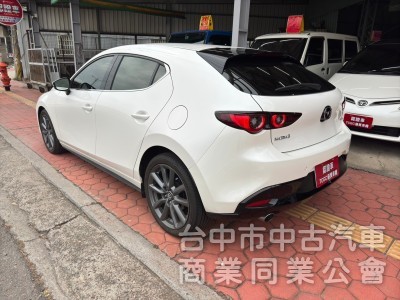 2022 Mazda3 最頂級 Bose音響