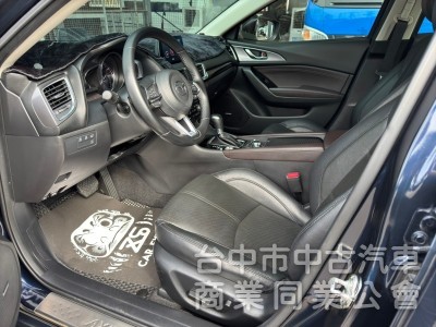 2018 Mazda3 旗艦 Bose 抬顯