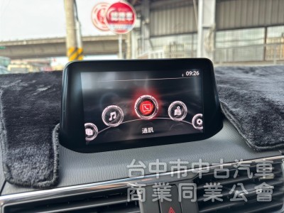 2018 Mazda3 旗艦 Bose 抬顯