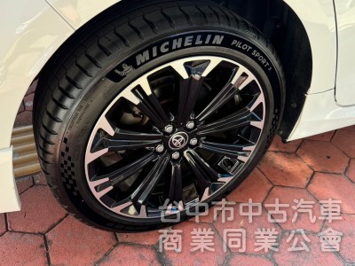 2020 GR Altis 1.8 油電 跑七萬