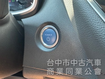 2020 GR Altis 1.8 油電 跑七萬