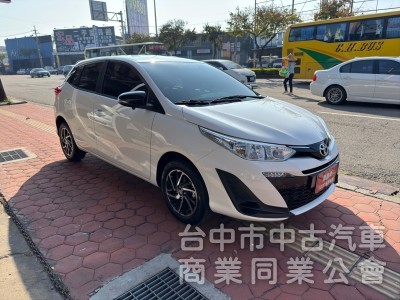 2022 大鴨 Yaris 經典 跑一萬