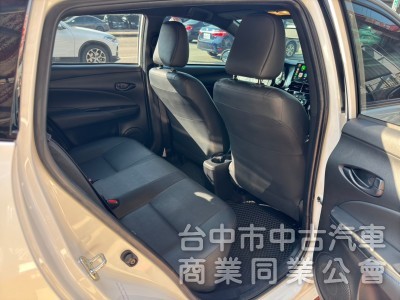 2022 大鴨 Yaris 經典 跑一萬