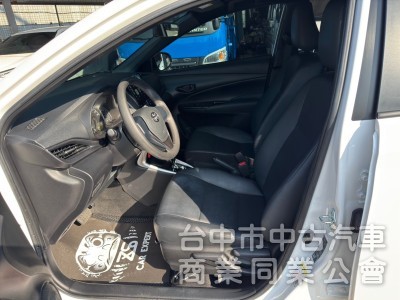 2022 大鴨 Yaris 經典 跑一萬