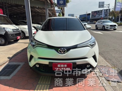 2018 CHR 1.2豪華 跑五萬