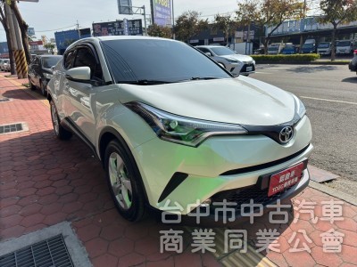 2018 CHR 1.2豪華 跑五萬