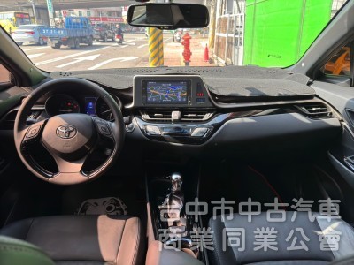 2018 CHR 1.2豪華 跑五萬