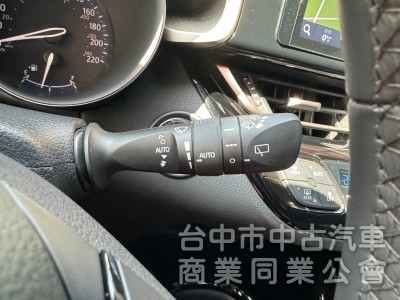 2018 CHR 1.2豪華 跑五萬