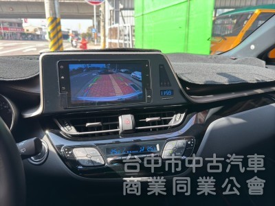 2018 CHR 1.2豪華 跑五萬