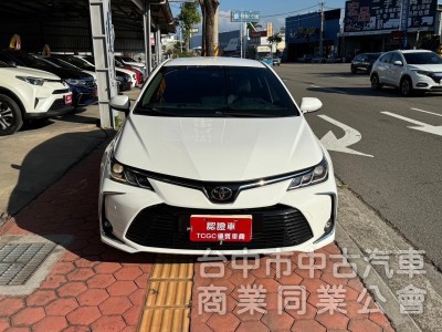 2019 Altis 1.8豪華跑七萬