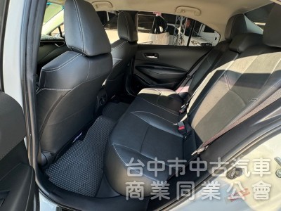 2019 Altis 1.8豪華跑七萬