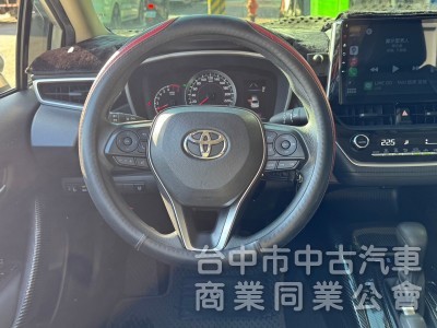 2019 Altis 1.8豪華跑七萬