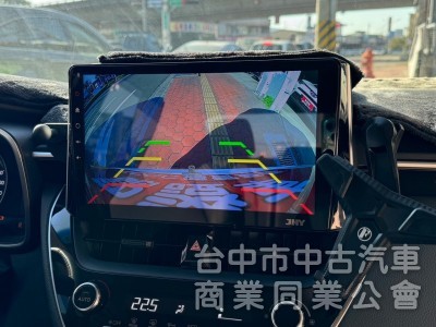 2019 Altis 1.8豪華跑七萬