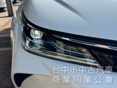 2020 GR Altis 油電 跑九萬