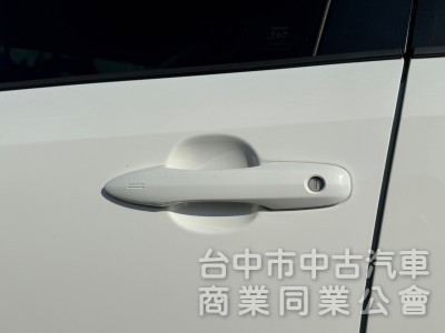 2020 GR Altis 油電 跑九萬