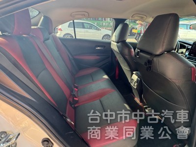 2020 GR Altis 油電 跑九萬