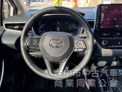 2020 GR Altis 油電 跑九萬