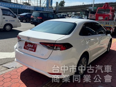 2022 Altis 1.8 尊爵 跑八萬 免鑰匙