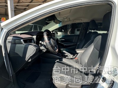 2022 Altis 1.8 尊爵 跑八萬 免鑰匙