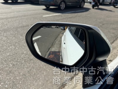 2022 Altis 1.8 尊爵 跑八萬 免鑰匙