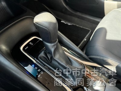 2022 Altis 1.8 尊爵 跑八萬 免鑰匙