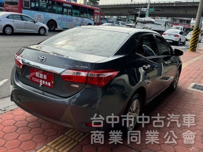 2015 Altis 1.8 S+ 跑六萬