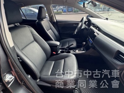 2015 Altis 1.8 S+ 跑六萬