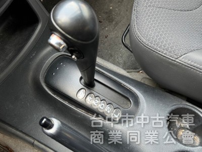 2013 Zinger 2.4 自排 跑十八萬