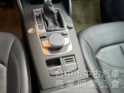 2020 Audi A3 35 TFSI 跑六萬 精品改裝