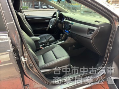 2016 altis 1.8 S+ 跑三萬