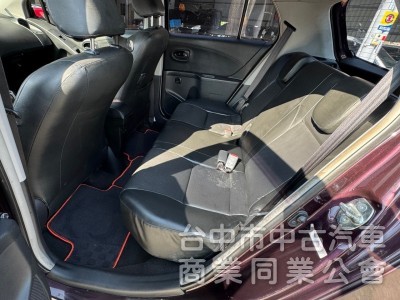 2012 Yaris 1.5 跑十五萬