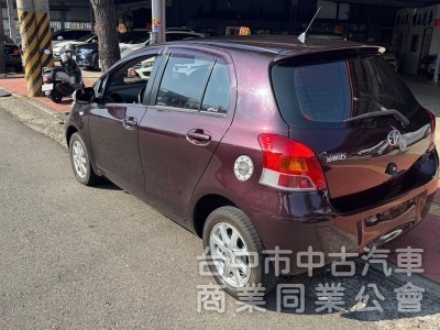 2012 Yaris 1.5 跑十五萬