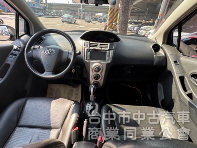 2012 Yaris 1.5 跑十五萬