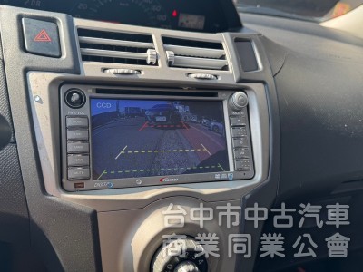 2012 Yaris 1.5 跑十五萬