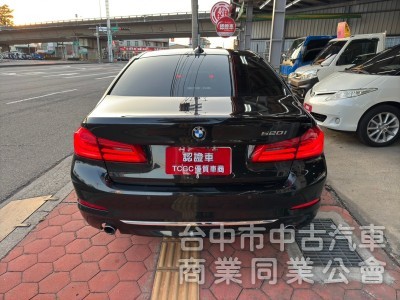 2017 BMW 520i 總代理 跑十二萬公里