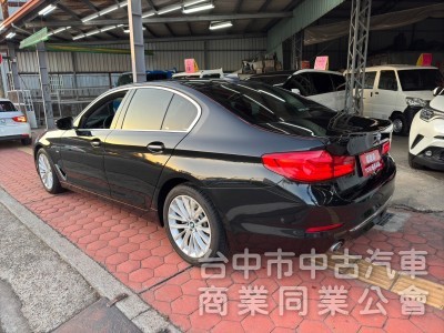 2017 BMW 520i 總代理 跑十二萬公里