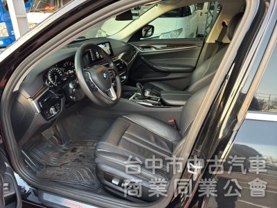 2017 BMW 520i 總代理 跑十二萬公里