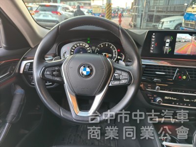 2017 BMW 520i 總代理 跑十二萬公里