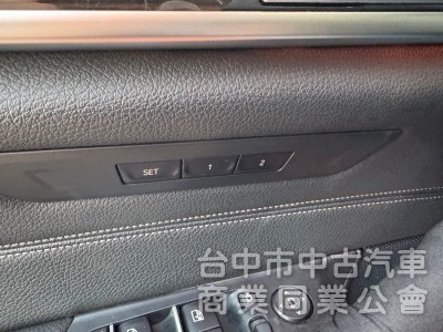 2017 BMW 520i 總代理 跑十二萬公里