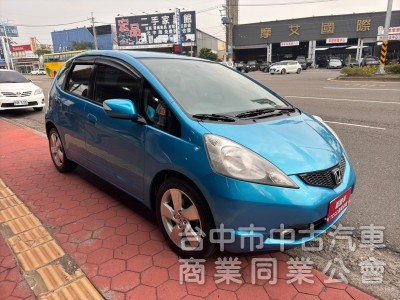 2009 FIT VTIS 跑十三萬