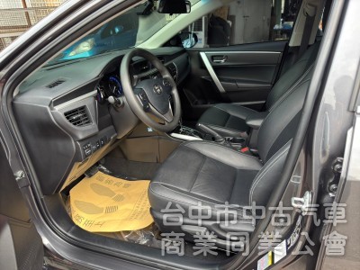 2016 Altis 1.8 S+ 跑三萬公里