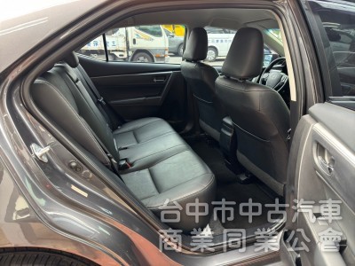 2016 Altis 1.8 S+ 跑三萬公里