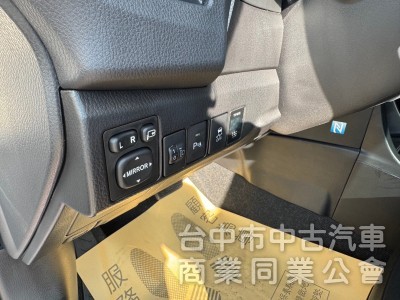 2015 Altis 1.8 跑四萬多 原廠保養